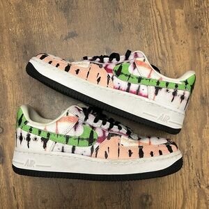 Nike Air Force 1 ‘07 QS black tie die women’s size 5.5! Preowned w/o box